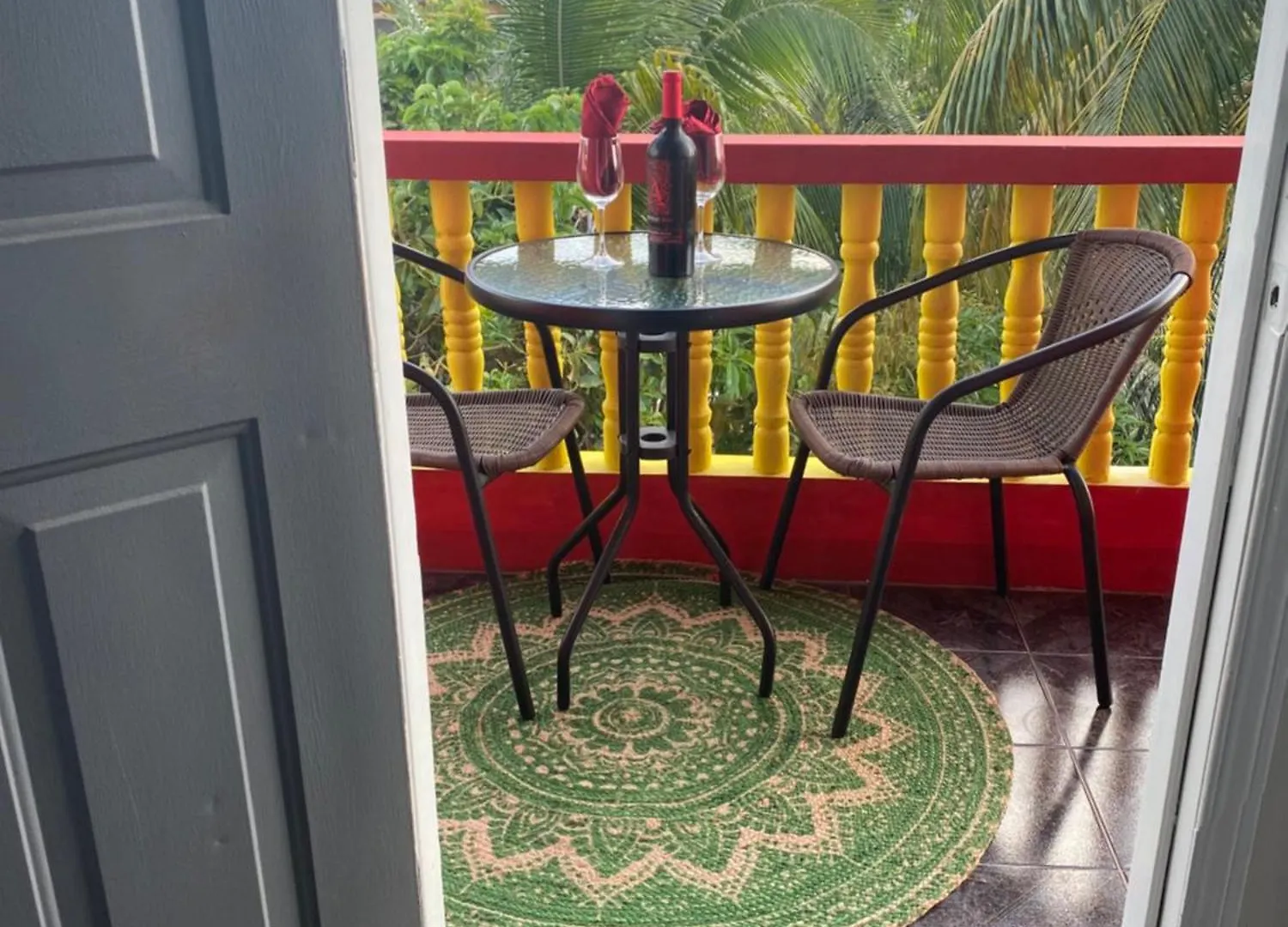 1 Bedroom Apartment, In Coconut Drive San Fernando Apartment